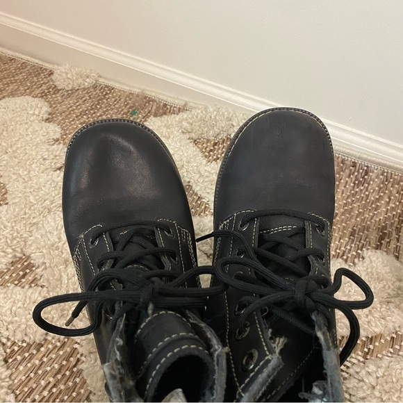 Skechers Vintage Black Leather Heeled Boots size 8.5 - Picture 10 of 10